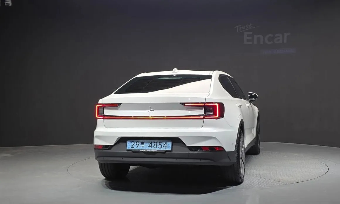 Polestar Polestar 2 — фото 7