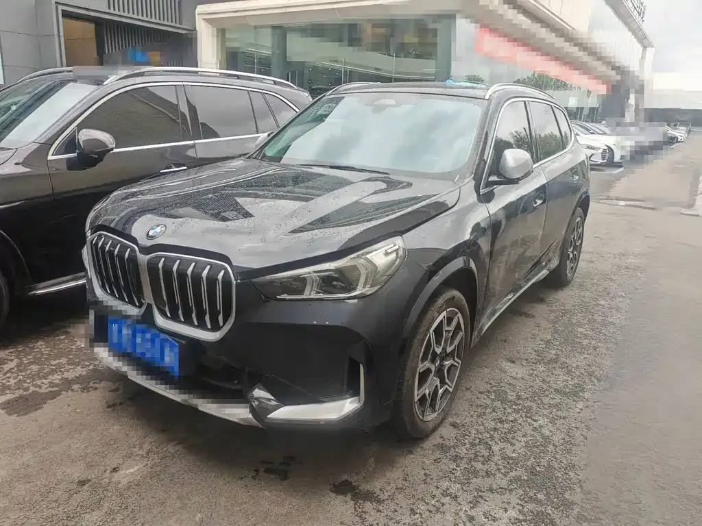 BMW X1 — фото 1