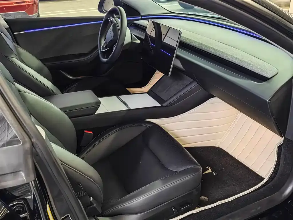 Tesla Model 3 — фото 5