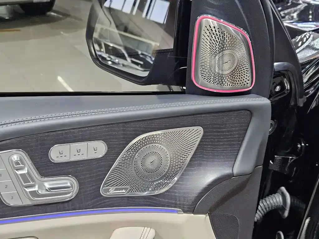 Mercedes-Benz GLS AMG — фото 3
