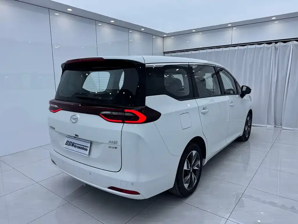 GAC Motor Trumpchi M6 — фото 10
