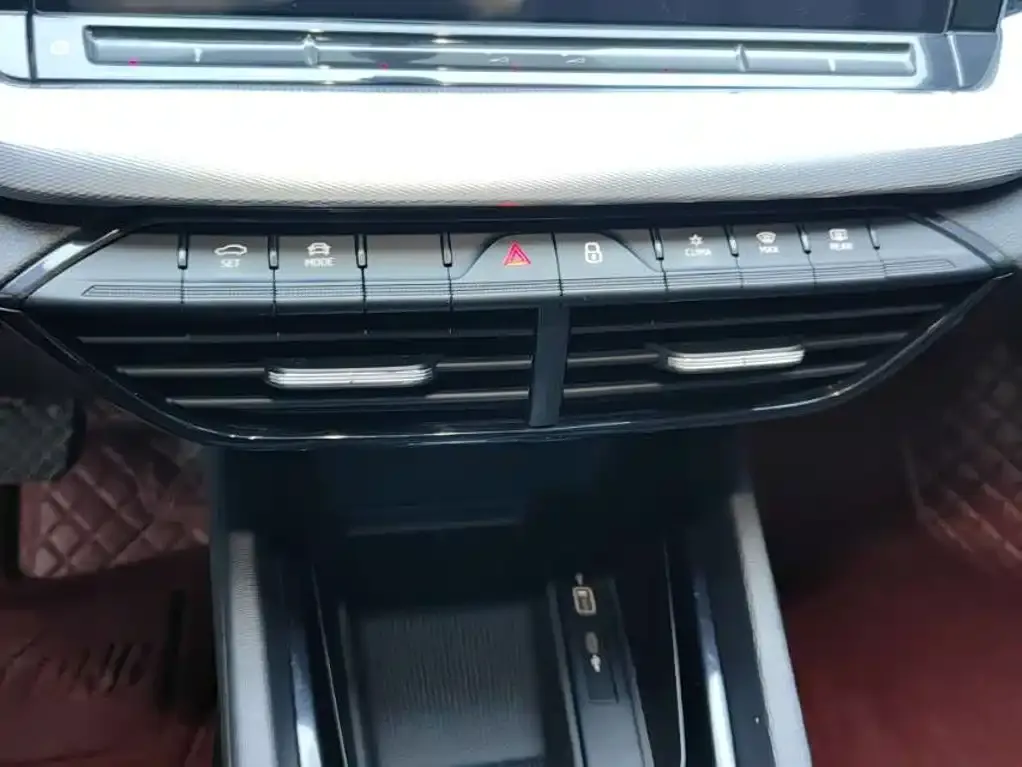 Skoda Octavia — фото 5