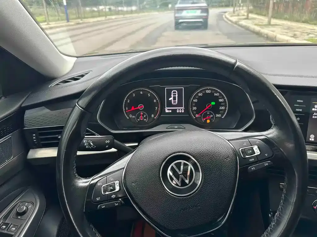 Volkswagen Passat — фото 7