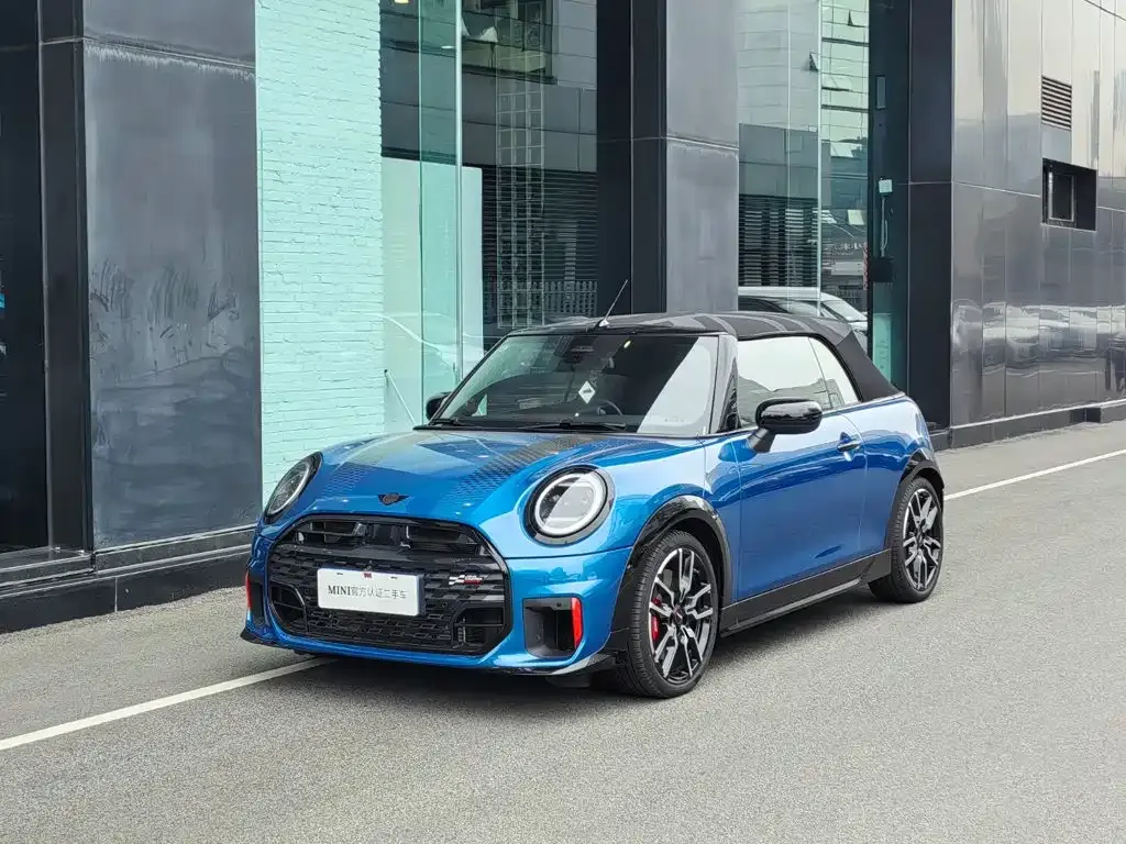 MINI JCW (John Cooper Works) — фото 1
