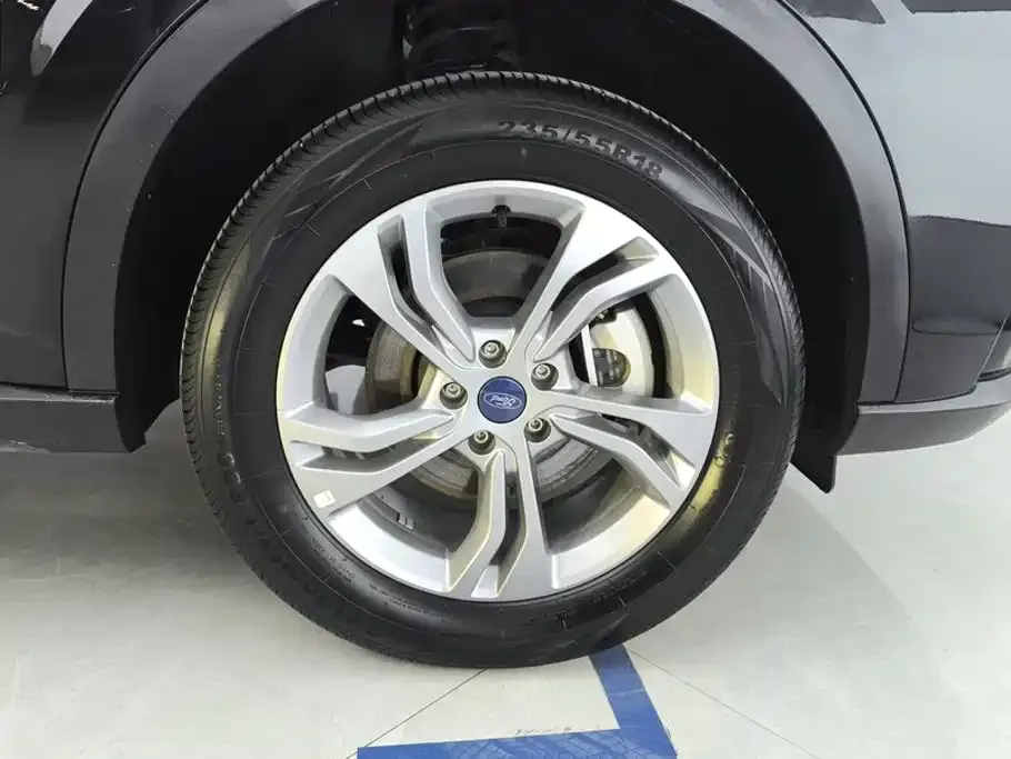 Ford Equator Sport — фото 10