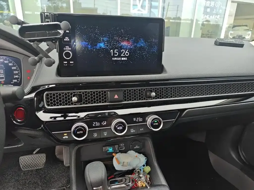 Honda Civic — фото 7