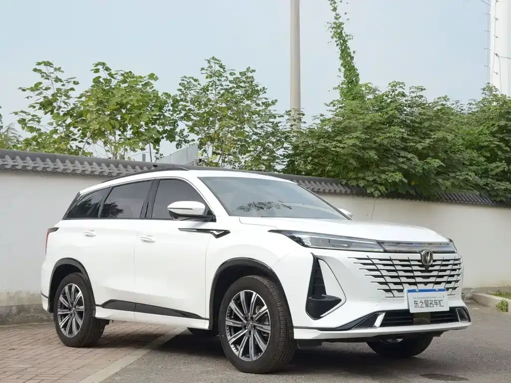 Changan CS75 PLUS — фото 4