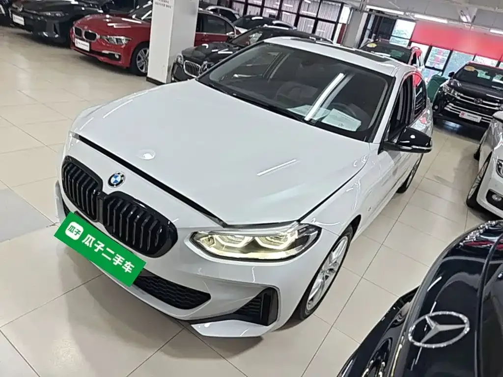 BMW 1 Series — фото 1