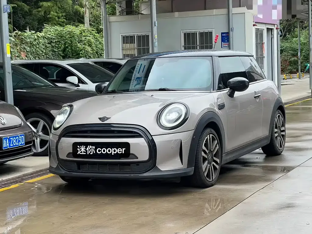 MINI Cooper (3-door) — фото 1