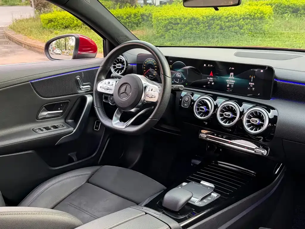 Mercedes-Benz A-Class — фото 10