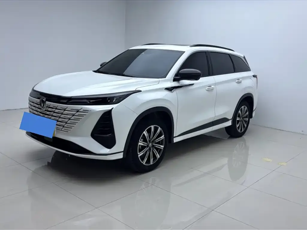 Changan CS75 PLUS — фото 1