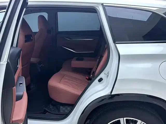Changan CS75 PLUS — фото 9