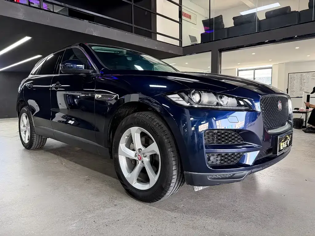 Jaguar F-PACE — фото 7