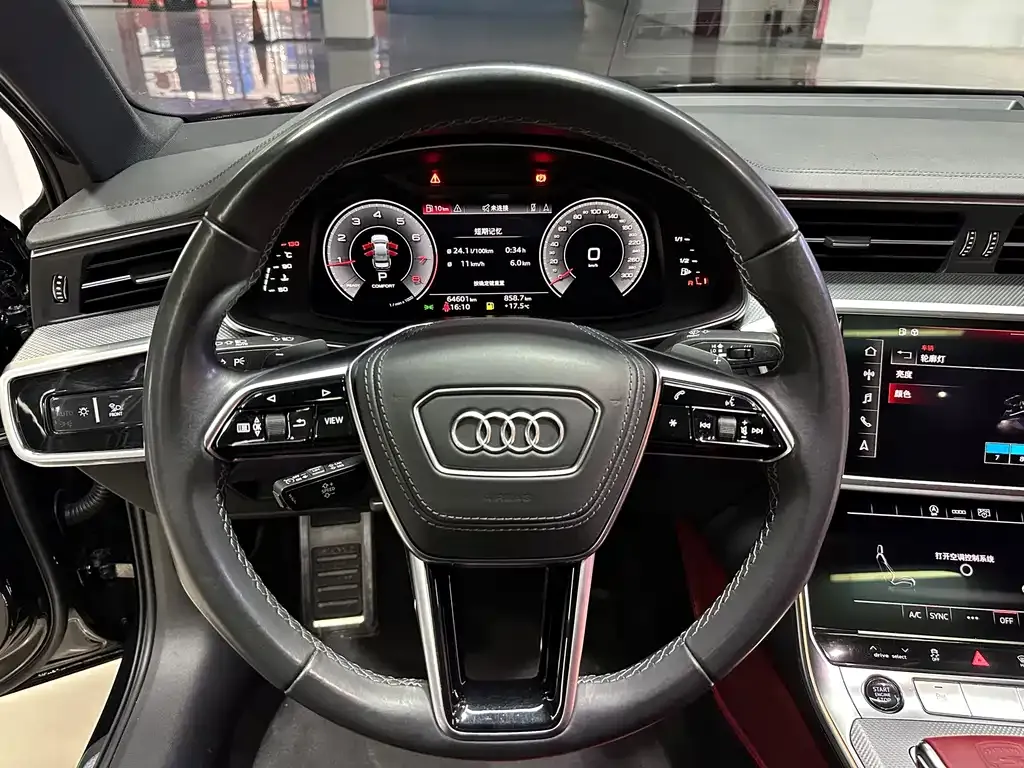 Audi A6L — фото 10