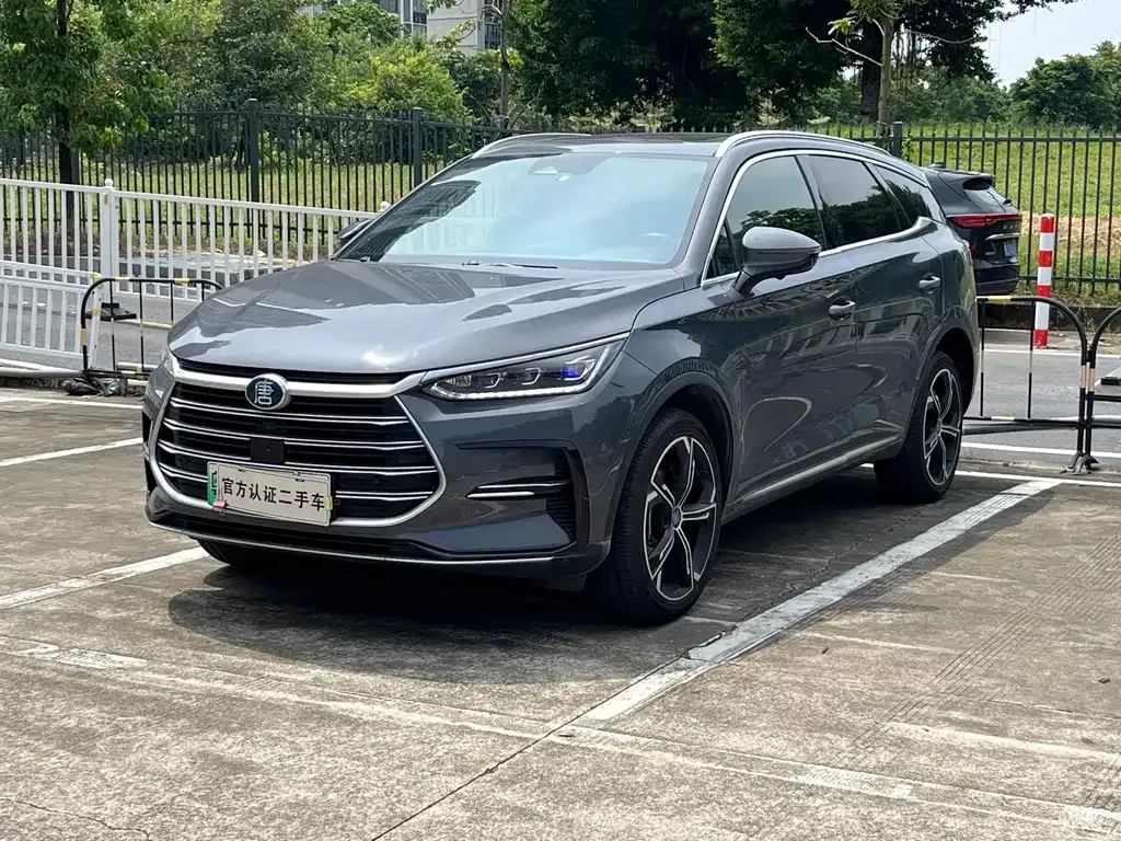 BYD Tang New Energy — фото 1