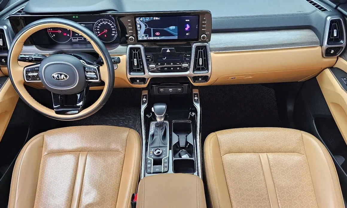 Kia Sorento — фото 5