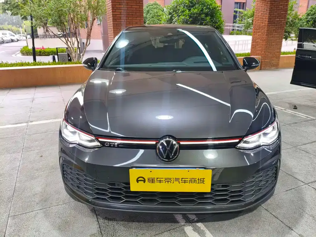 Volkswagen Golf GTI — фото 7