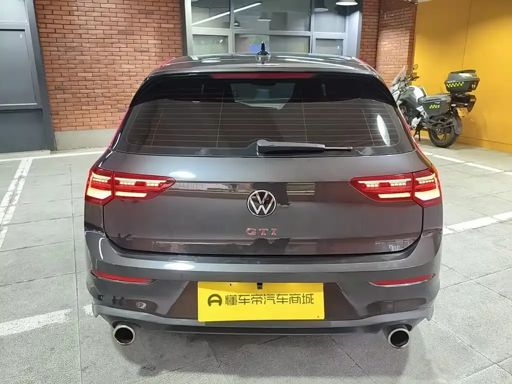 Volkswagen Golf GTI — фото 2