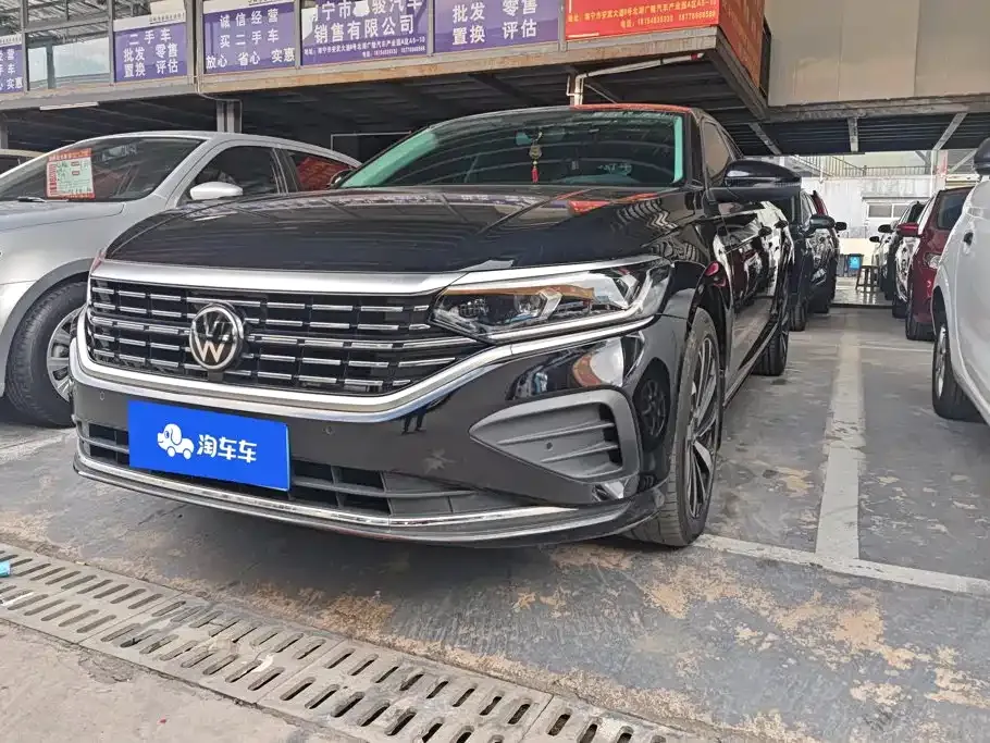 Volkswagen Passat — фото 1
