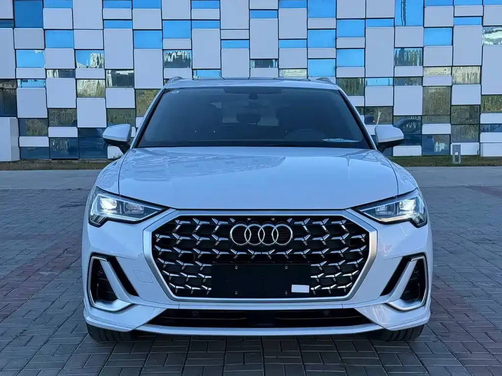 Audi Q3 — фото 2