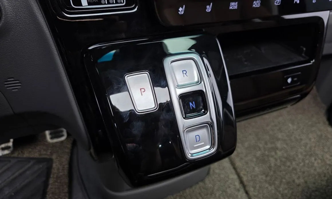 Hyundai Staria — фото 4
