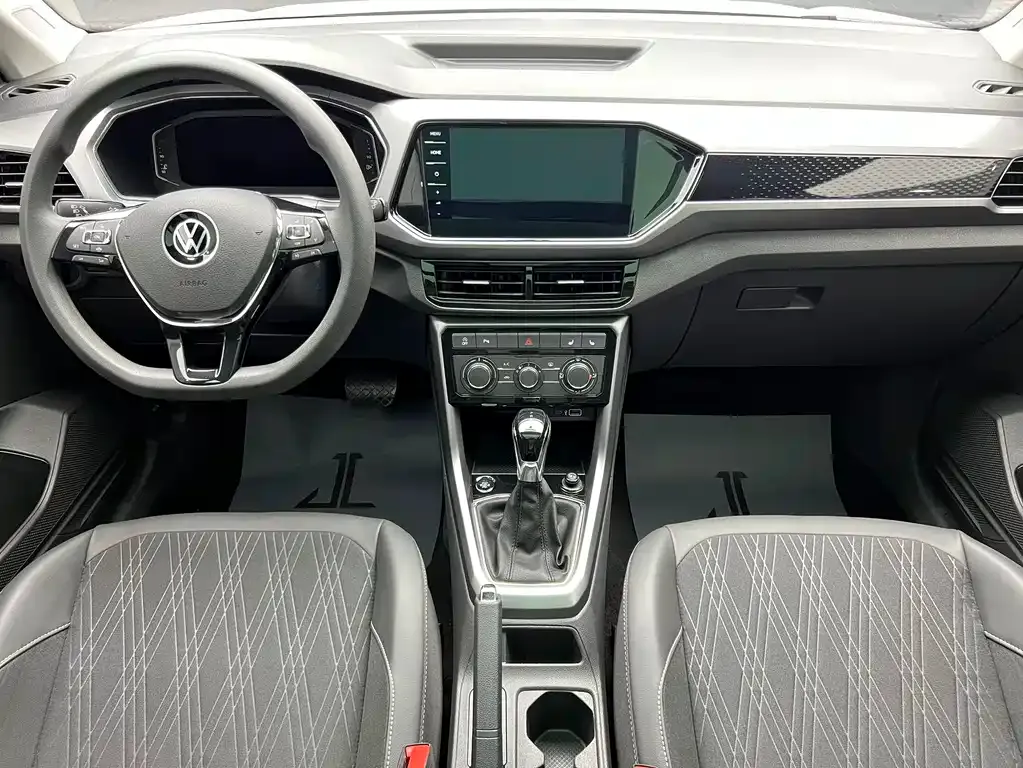 Volkswagen T-Cross — фото 6