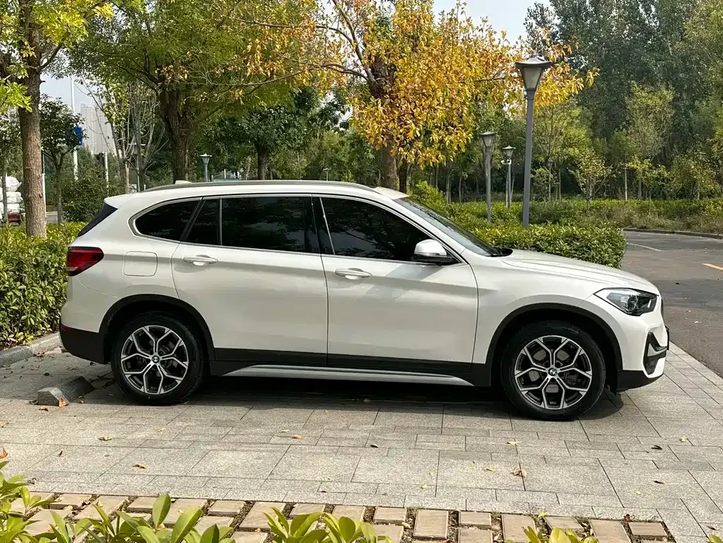 BMW X1 — фото 10