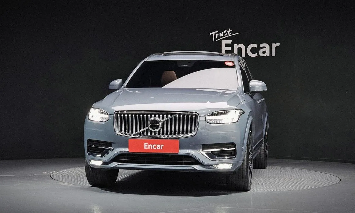 Volvo XC90 — фото 10