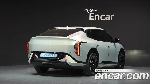 Kia EV4 — фото 10