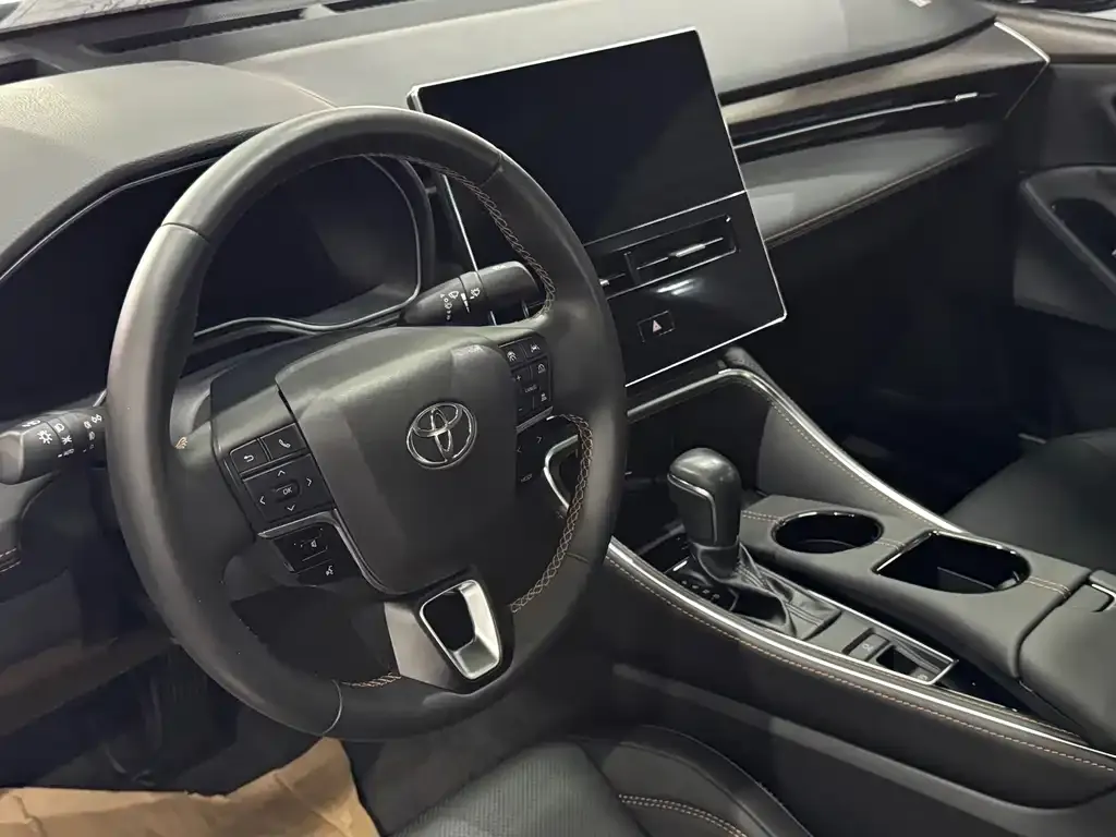 Toyota Avalon — фото 10