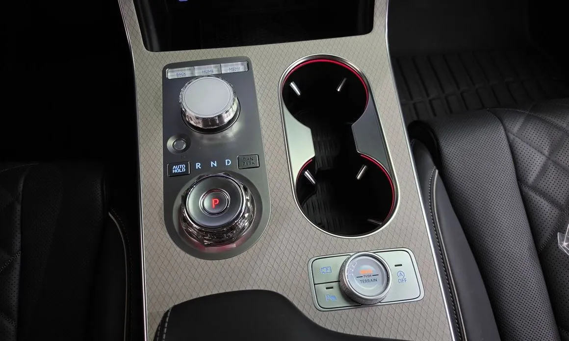 Genesis GV80 — фото 10