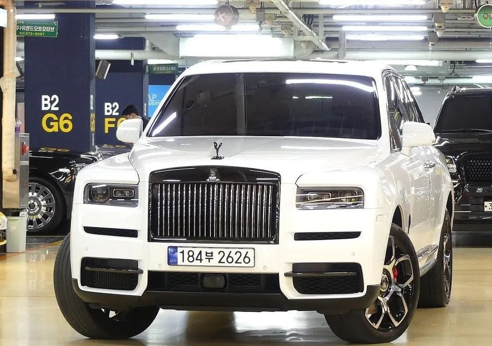 Rolls-Royce Cullinan — фото 1