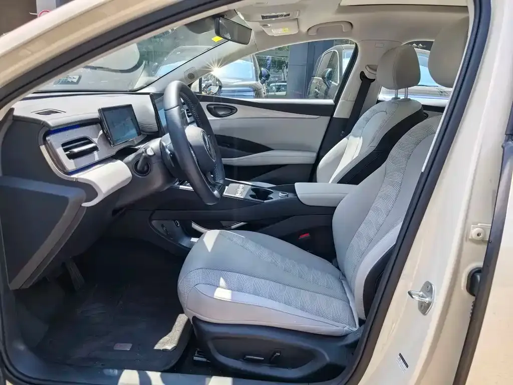 BYD Seal 06 DM-i Touring — фото 6