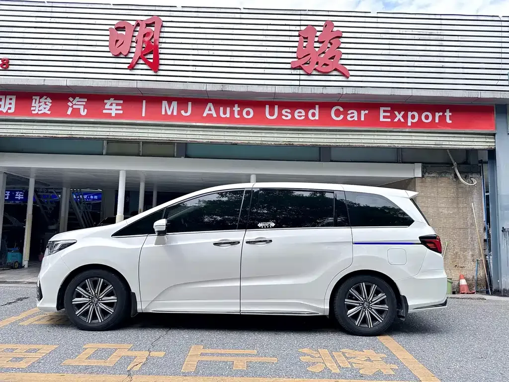 Honda Odyssey — фото 5