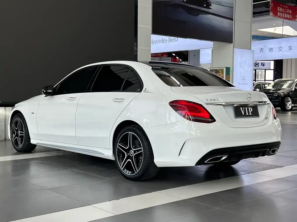 Mercedes-Benz C-Class — фото 9