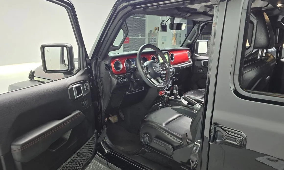 Jeep Wrangler — фото 6