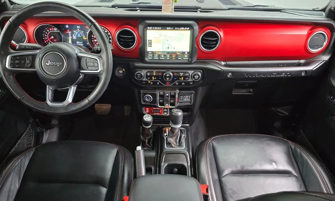 Jeep Wrangler — фото 10