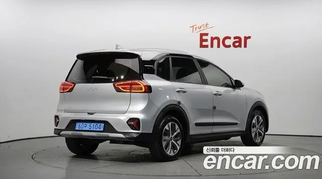Kia Niro — фото 2