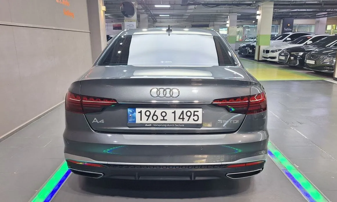 Audi A4 — фото 9