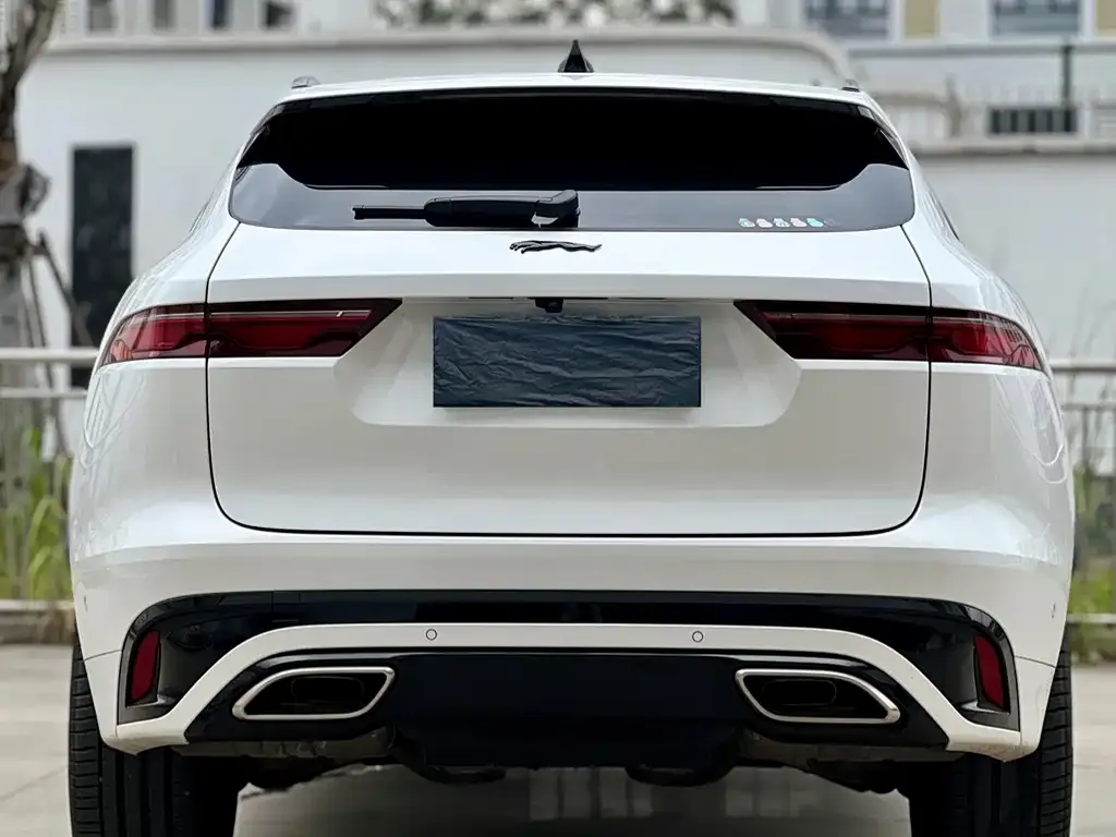 Jaguar F-PACE — фото 7