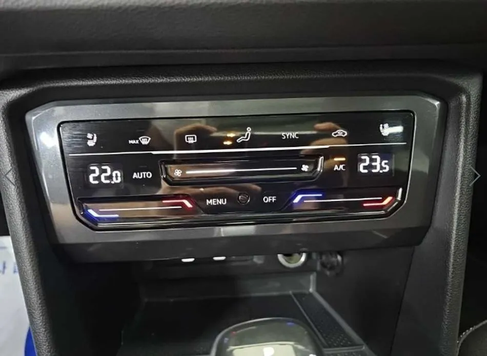 Volkswagen Tiguan — фото 7