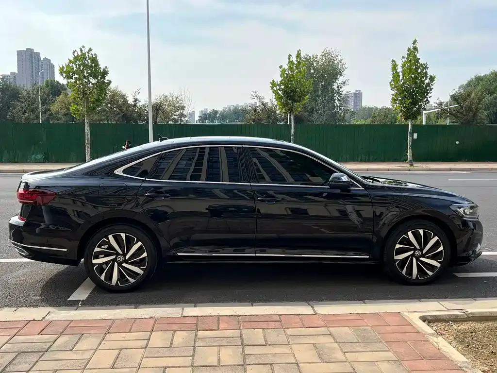 Volkswagen Passat — фото 2