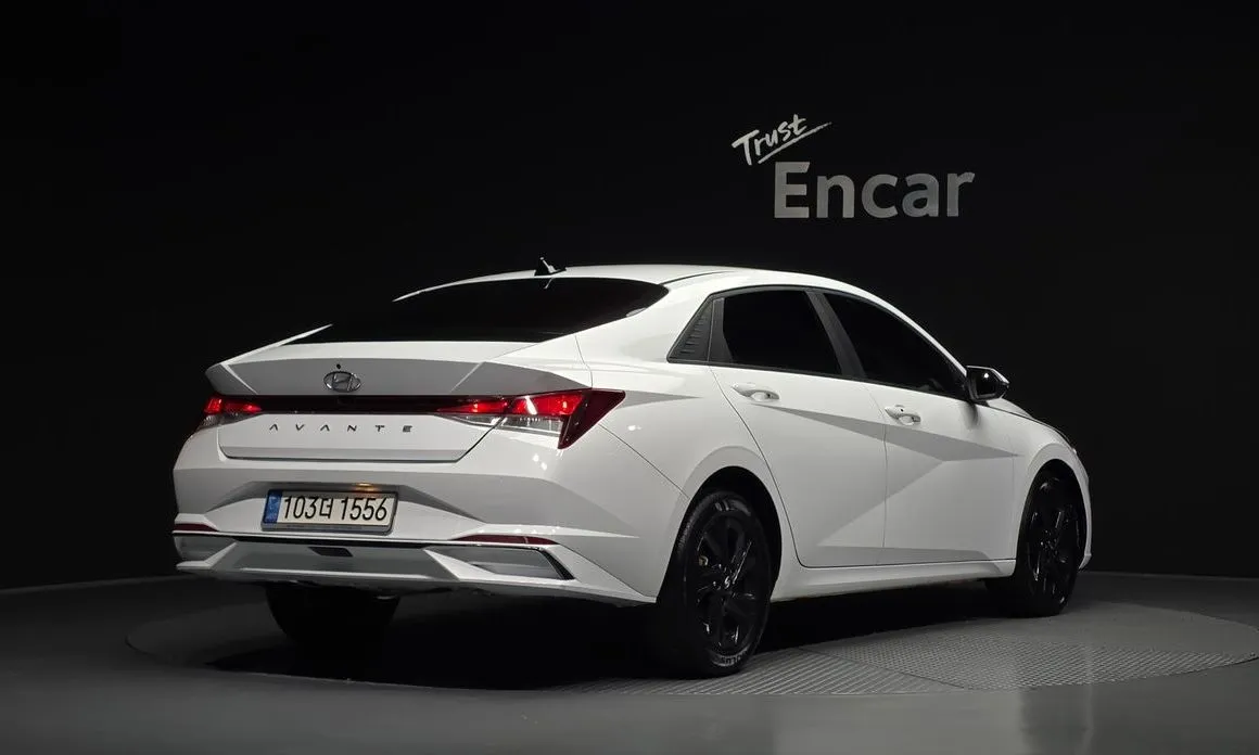 Hyundai AVANTE — фото 2