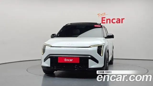 Kia EV3 — фото 8
