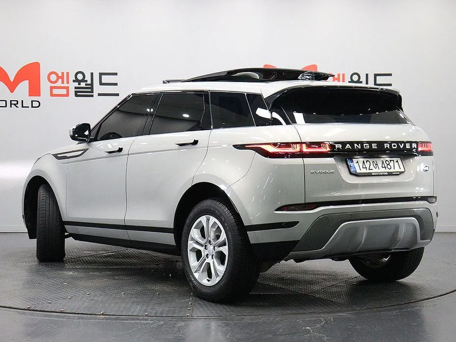 Land Rover Range Rover Evoque — фото 6