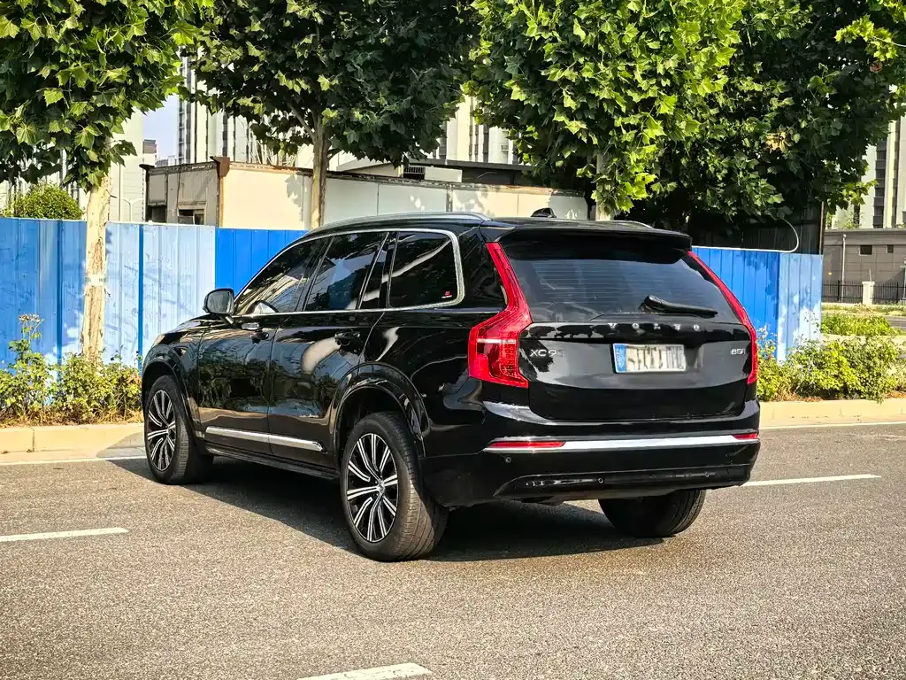 Volvo XC90 — фото 7