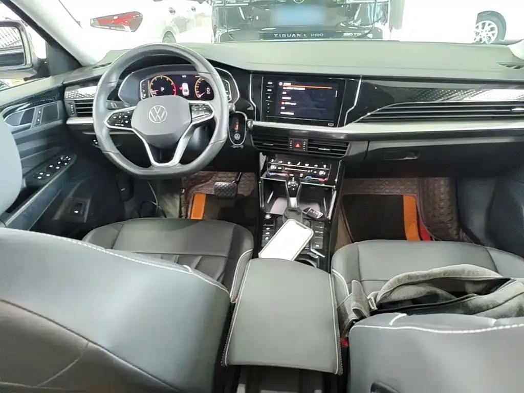 Volkswagen Passat — фото 4