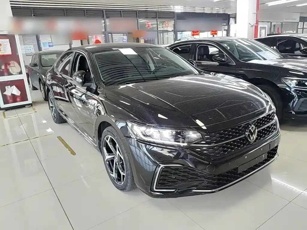 Volkswagen Passat — фото 3