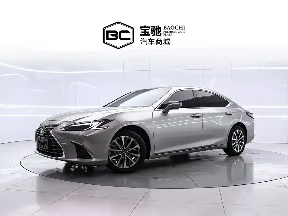 Lexus ES — фото 1