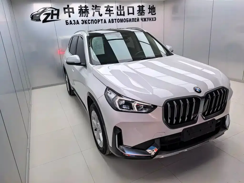 BMW X1 — фото 10